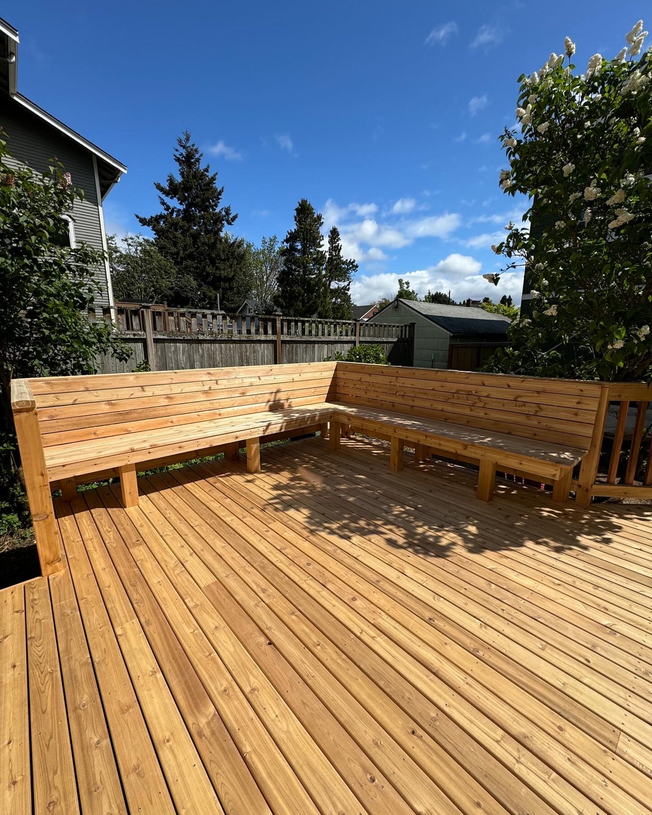 Cedar Deck & Built-In Bench