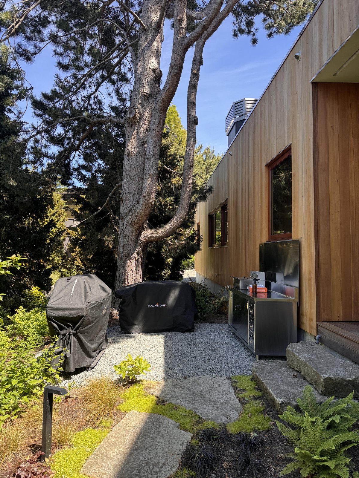 Outdoor Kitchen